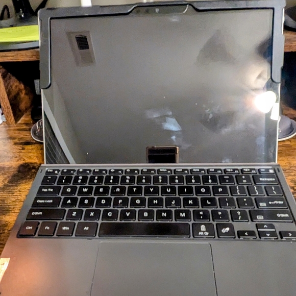 Microsoft Surface Pro 6 - Picture 6 of 7